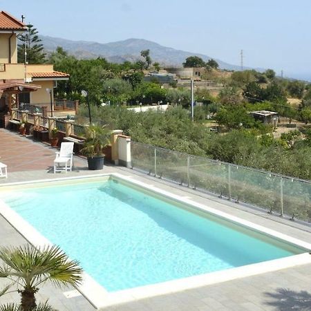 Villa Gemma Di Mare Santa Teresa Di Riva Extérieur photo